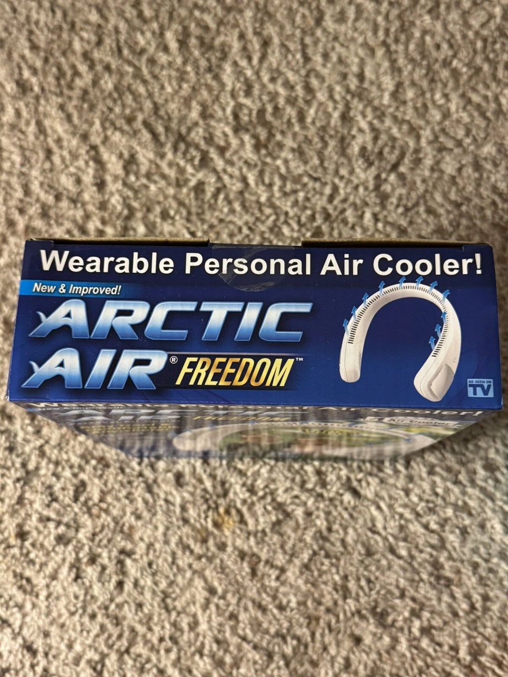 مروحة الرقبة خفيفة الوزن الجديدة Arctic Air Freedom مبرد هواء شخصي محمول 3 سرعات